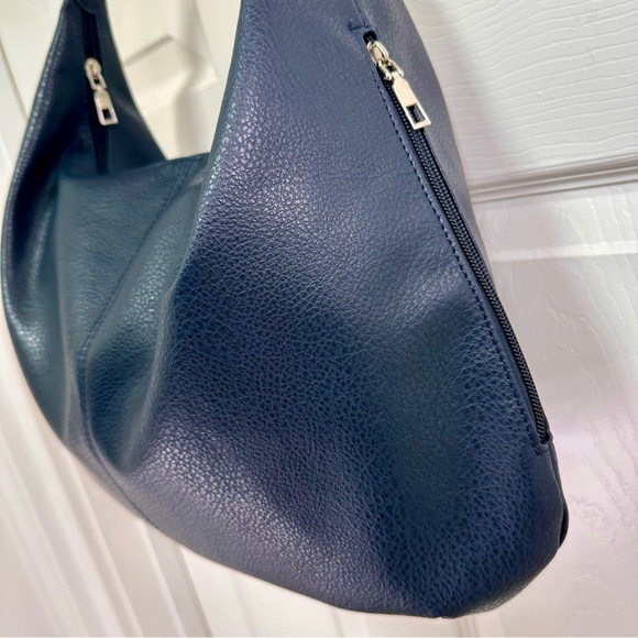 Noirvere Vegan Leather Medium Navy Hobo Bag - Picture 4 of 13